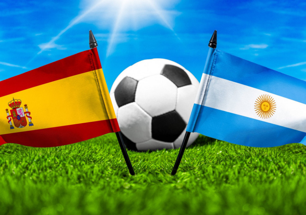 Zastave Španije i Argentine, finalista Mundijala 2026