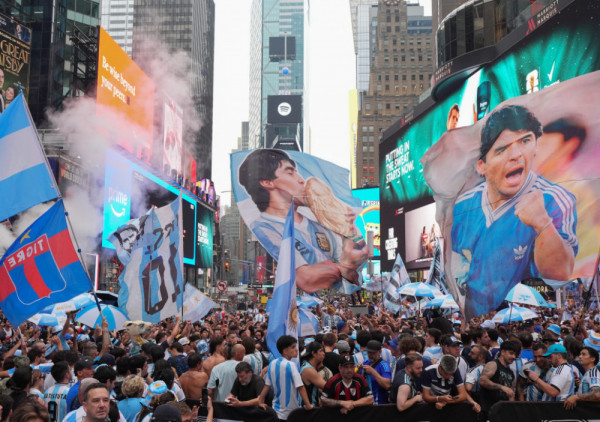 (FOTO/VIDEO) Welcome to New York: Latino ritam na ulicama "Velike jabuke"