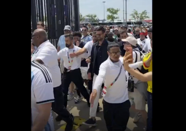 (VIDEO) Novaka jedva uveli na stadion: Đoković izazvao oduševljenje među Argentincima
