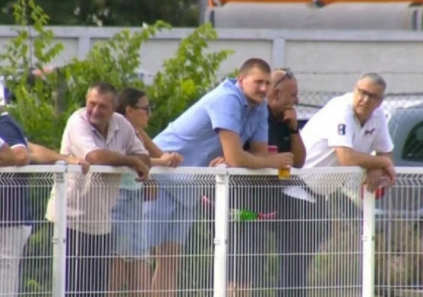 Pivo u ruci i pogled u daljinu: Nikola Jokić kakvog ne viđamo tako često