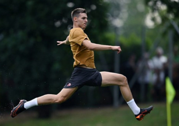 Andrej Kostić debitovao za Milan: Strahinja Pavlović mi je kao stariji brat