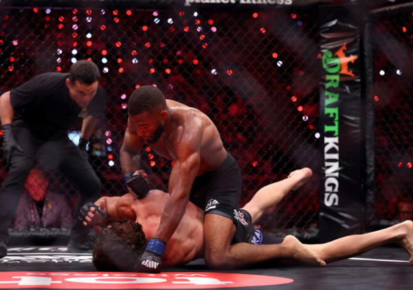 (VIDEO) Najbolji borac Evrope potpisao za UFC: Stiglo ozbiljno pojačanje u "lajtvejt" - na debiju predvodi glavnu borbu!