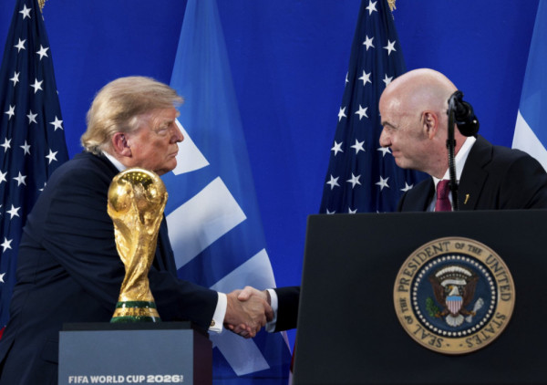 Đani Infantino nateran da podigne belu zastavu: Trampov kompanjon brzo priznao poraz