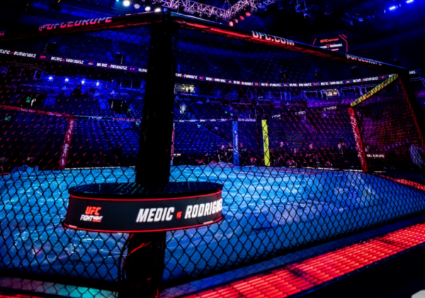 (UŽIVO) UFC BEOGRAD: Uskoro počinje spektakl!