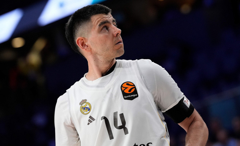 Gabrijel Dek