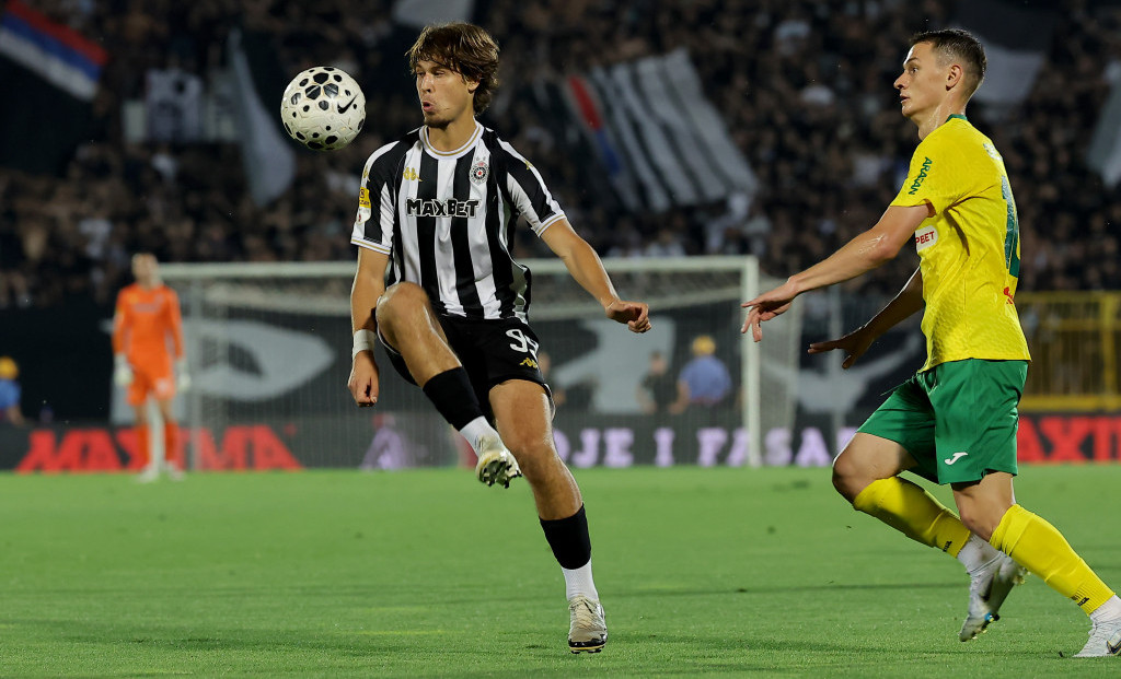 (UŽIVO/VIDEO) Partizan - Tobol (1:0): Sek se iskupio, vodi "parni valjak"!