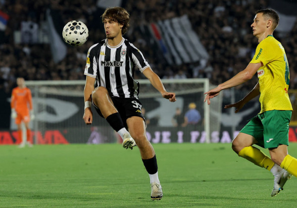 (UŽIVO/VIDEO) Partizan - Tobol: Sek sebičan, crno-beli bolji