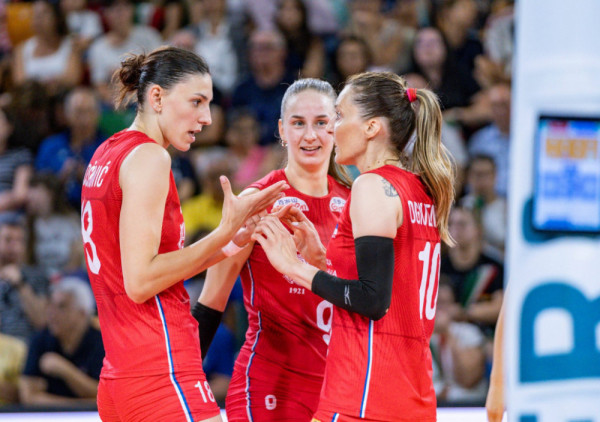 Ub na nogama, stižu Tijana Bošković i Maja Ognjenović: TV Arena sport na licu mesta