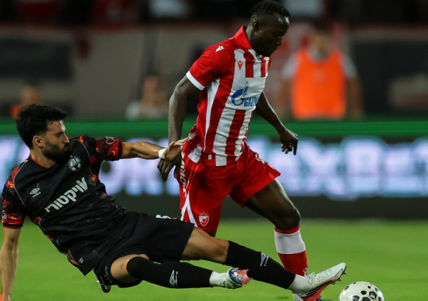 (UŽIVO/VIDEO) Crvena zvezda - Hapoel Ber Ševa (0:0): Šanse na sve strane, ali gola nema
