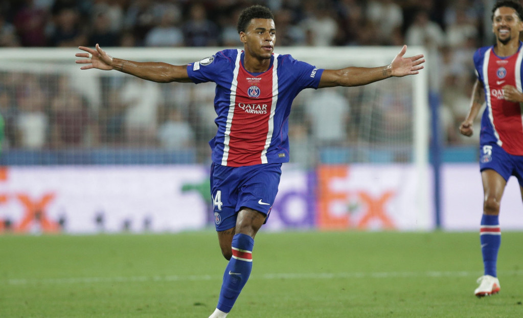 Dezire Due slavi gol