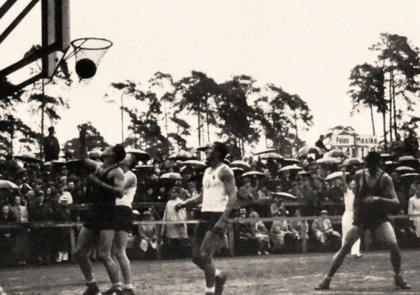 14. avgust i… Od kiše i blata, do "kraljice dvoranskih sportova"