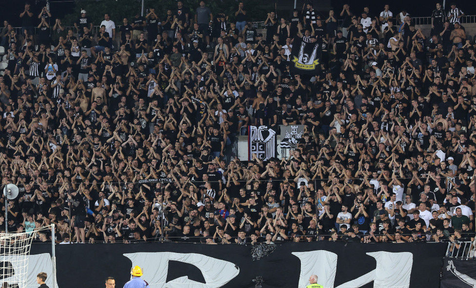 Partizan će protiv Hetafea bodriti pun stadion: Ulaznice se prodaju "kao alva"