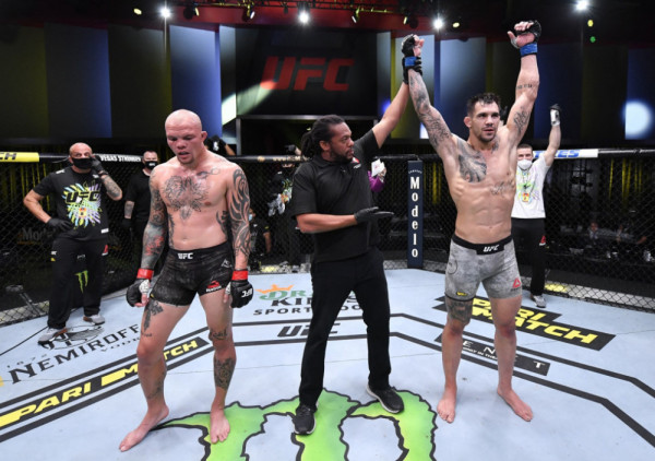 Bivši UFC borac negirao krivicu na sudu: Borio se sa Rakićem, a sada mu preti 20 godina zatvora