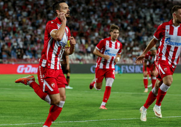 (UŽIVO, VIDEO) Crvena zvezda - Viktorija Plzenj 1:0 (poluvreme): Crveno-beli se "tražili" pola sada, a onda se pojavio Ivanić