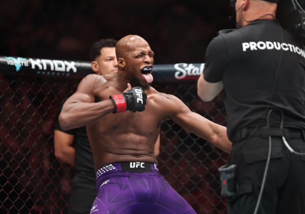 Jedan od najopasnijih "stend-ap" boraca svih vremena, otišao u rvače: UFC zvezda debituje u RAF-u!