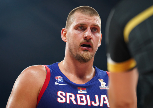 (VIDEO) Nikola Jokić ponovo pokazao klasu: Nije imao svoje veče, a postigao 34 poena