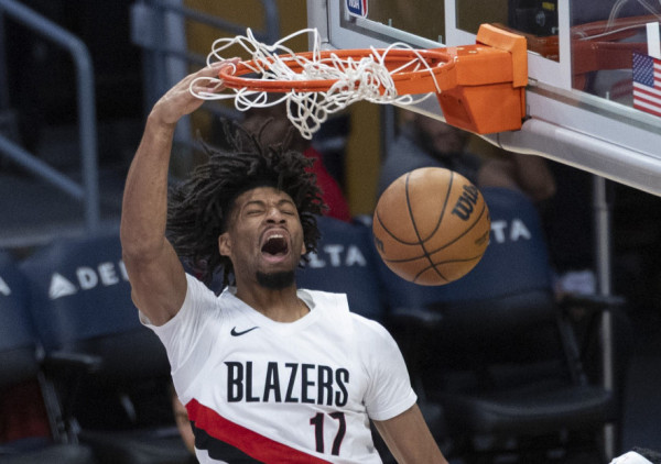 Veliki udarac za Portland: Šarp zbog povrede van terena šest meseci