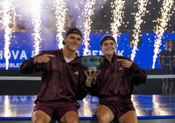 Jakub Menšik i Karolina Muhova, vladari miks dubla US Opena: Uspeli ono što nisu Novak i Arina