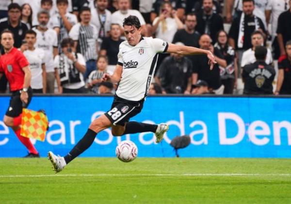 Vlahović igrao od prvog minuta, Bešiktaš preko Litvanaca do ligaške faze Lige Evrope