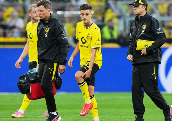 Malerozan debi za Dortmund: Konstantelijas povredio ukršteni ligament, preskače i Srbiju