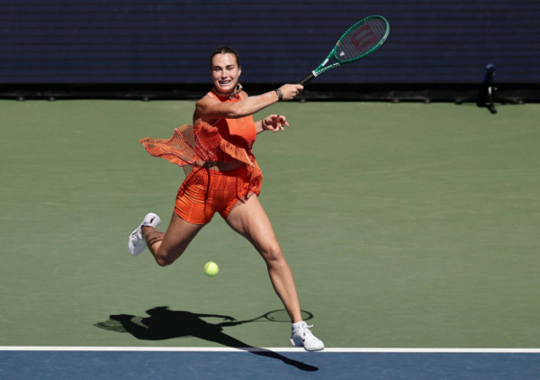 (VIDEO) Sabalenka prekinula meč zbog mirisa marihuane,pa slavila: Arina bez većih problema do osmine finala US Opena