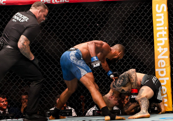Može li bolji početak UFC karijere? Predvodio "main event" na debiju, nokautirao veterana, pa ušao u Top 10!