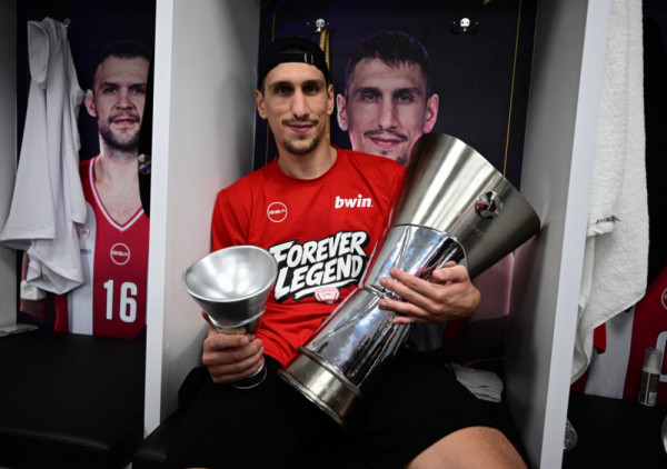 Samo je pitanje dana potpisa: AEK se nije štedeo za Larencakisa