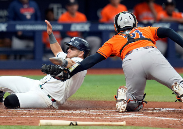 MLB nedeljni pregled: Rejsi i Bruersi prvi u plej-ofu, počinje velika borba za preostala mesta