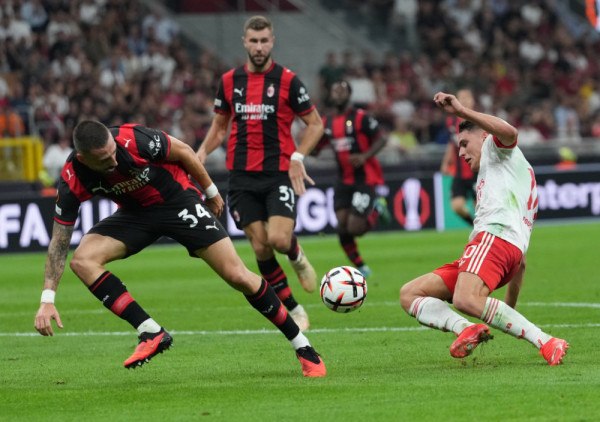 (UŽIVO) Liga Evrope: Milan - Benfika 0:2, Hapoel Ber Ševa - Dinamo 0:0, Cvetković pogodio za Anderleht