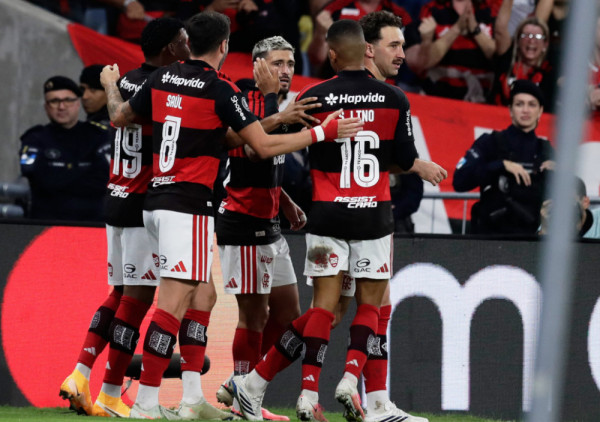 Crveni karton nije srušio Flamengo: Brazilci se plasirali u polufinale Kopa Libertadores