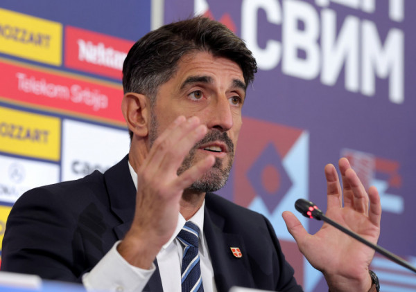 (UŽIVO) Paunović govorio o junskom debaklu, pa otkrio da je nudio ostavku: Neću ničije vreme da trošim, pa ni svoje