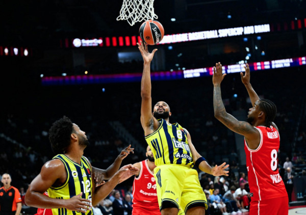 Moćni su Fener i Olimpijakos, ali šampion i dalje vuče konce: Pirejci u finalu Superkupa
