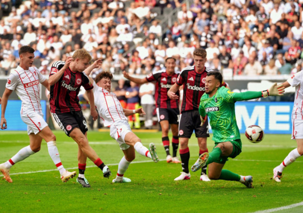 Goleada i preokreti obeležila subotnje popodne u Bundesligi: Frajburg se vratio dva puta i izborio bod, Majnc posle "kiše golova" slavio u Menhengladbahu
