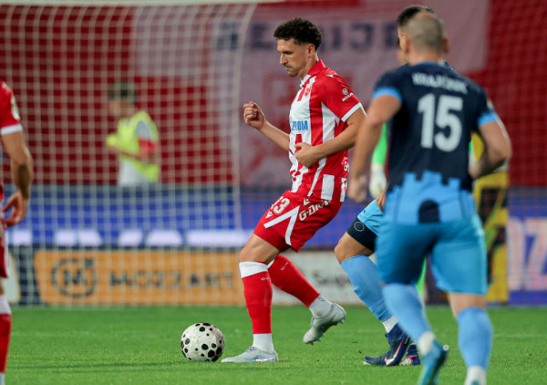 (UŽIVO) Crvena zvezda - Radnički Niš (0:0): Ređaju se prilike pred golom Kostića