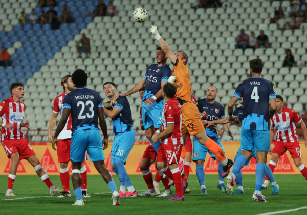 (UŽIVO) Crvena zvezda - Radnički Niš (1:0): Arnautović je sad pogodio metu