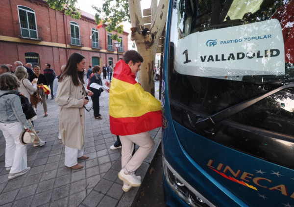 Drama na povratku sa utakmice: Maloletnik pronađen iznad točka autobusa Valjadolida?!