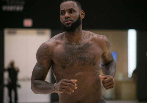 Lebron još uvek nije rekao poslednju reč: U 42. godini i dalje dominira na parketu