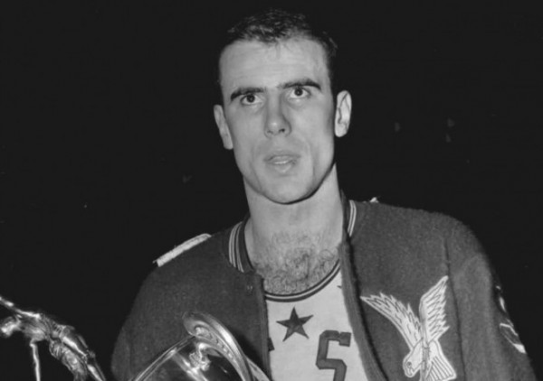 Odlazak legende: Preminuo prvi MVP NBA lige, član Kuće slavnih