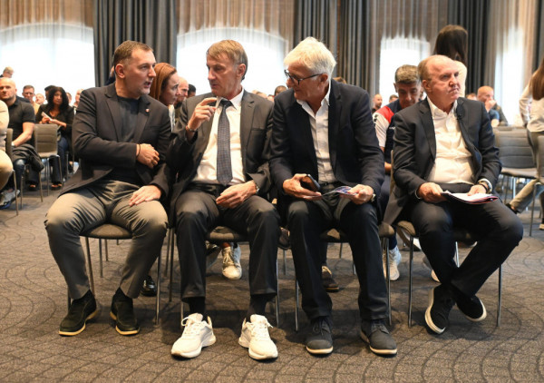 Treneri u Srbiji traže sigurniji status: FSS najavljuje nove prilike za razvoj