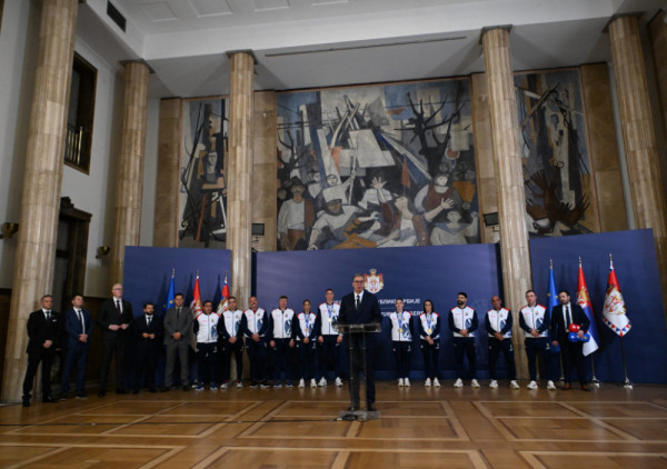 Vučić: Hvala bokserima na veličanstvenom uspehu,vraćamo boks na velika vrata