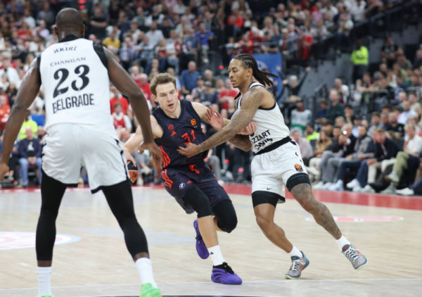 (KRAJ,VIDEO) Neki novi Partizan koji dobija "egal" završnice i odbija da se preda: Crno-beli posle drame do 3-0 i istorijskog starta!