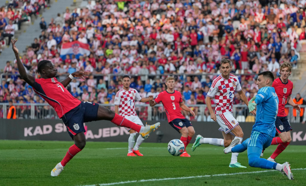 Bukajo Saka postiže četvrti gol za Englesku