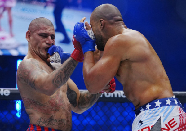 UFC spremio ozbiljan kard u Vegasu: Čarls Oliveira i "Poatan" predvode glavne borbe večeri, Brazilac napada pojas!