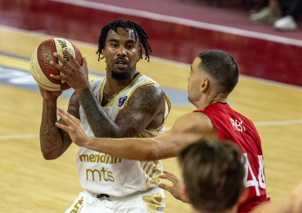 (UŽIVO) 4/4 FMP – Crvena zvezda: Džamaja Nil vodi "Pantere" ka pobedi