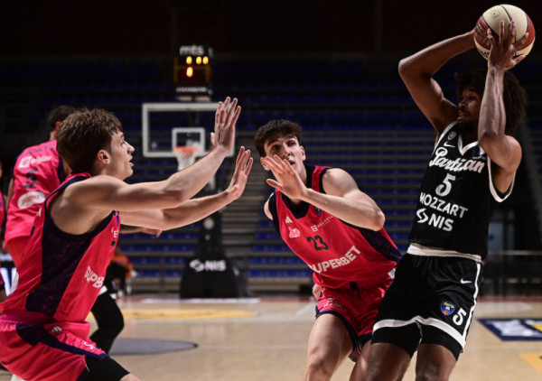 (UŽIVO, VIDEO) Partizan-Mega (1/4): Crno-beli žele evroligaški pelcer da prenesu i na regionalno takmičenje