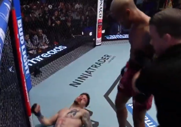 (VIDEO) UFC radnik nokautirao čoveka i dobio ugovor najveće MMA organizacije: Ide kod Medića u velter