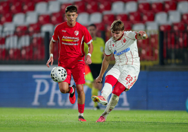 (UŽIVO, VIDEO) Radnički 1923-Crvena zvezda (0:0): Na "Čika Dači" se domaćin pita za sve, Kragujevčani ređaju šanse