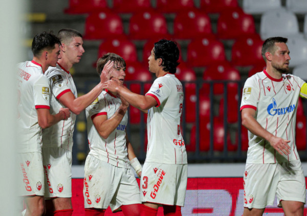 (UŽIVO, VIDEO) Radnički 1923-Crvena zvezda (0:2): Šampion se raspucao na "Čika Dači"