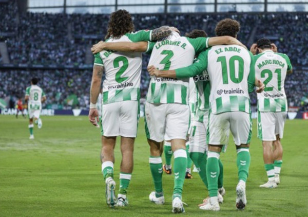 Ludnica u Sevilji: Betis vodio 3:0, Osasuna se vratila u meč, a onda je Isko rešio sve!