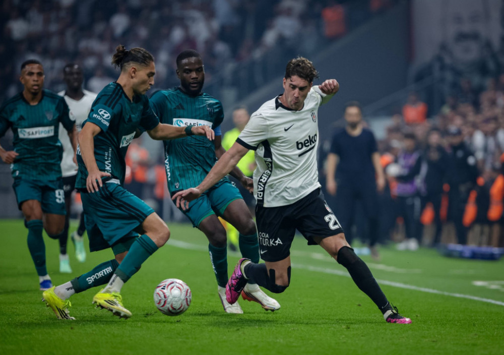 Dušan Vlahović, fudbaler Bešiktaša
